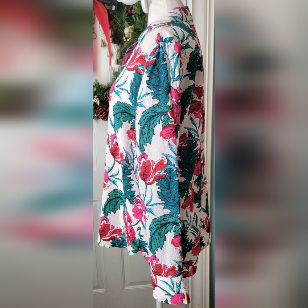 Tommy Bahama Baroque Blooms 100% Silk Button Down Womens S Pink Green Tropical - Picture 3 of 12